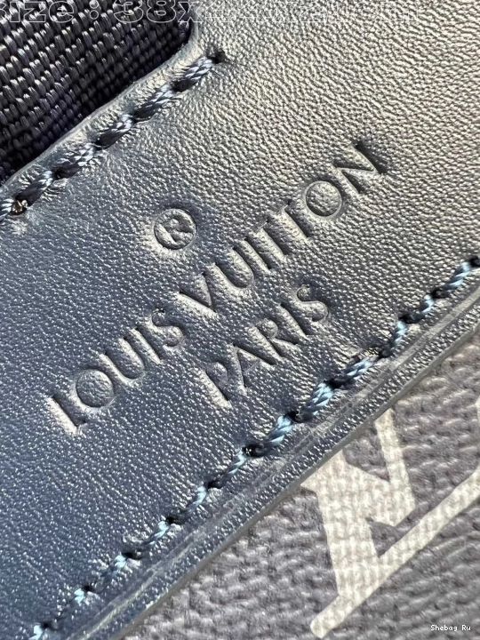 MM LOUIS CHRISTOPHER VUITTON 0723